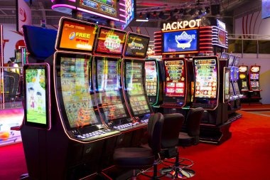 Sic Bo table grid showing all betting areas, odds, and payout rates on idc interface